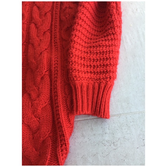 Bright red knitted sweater - Picture 4 of 4